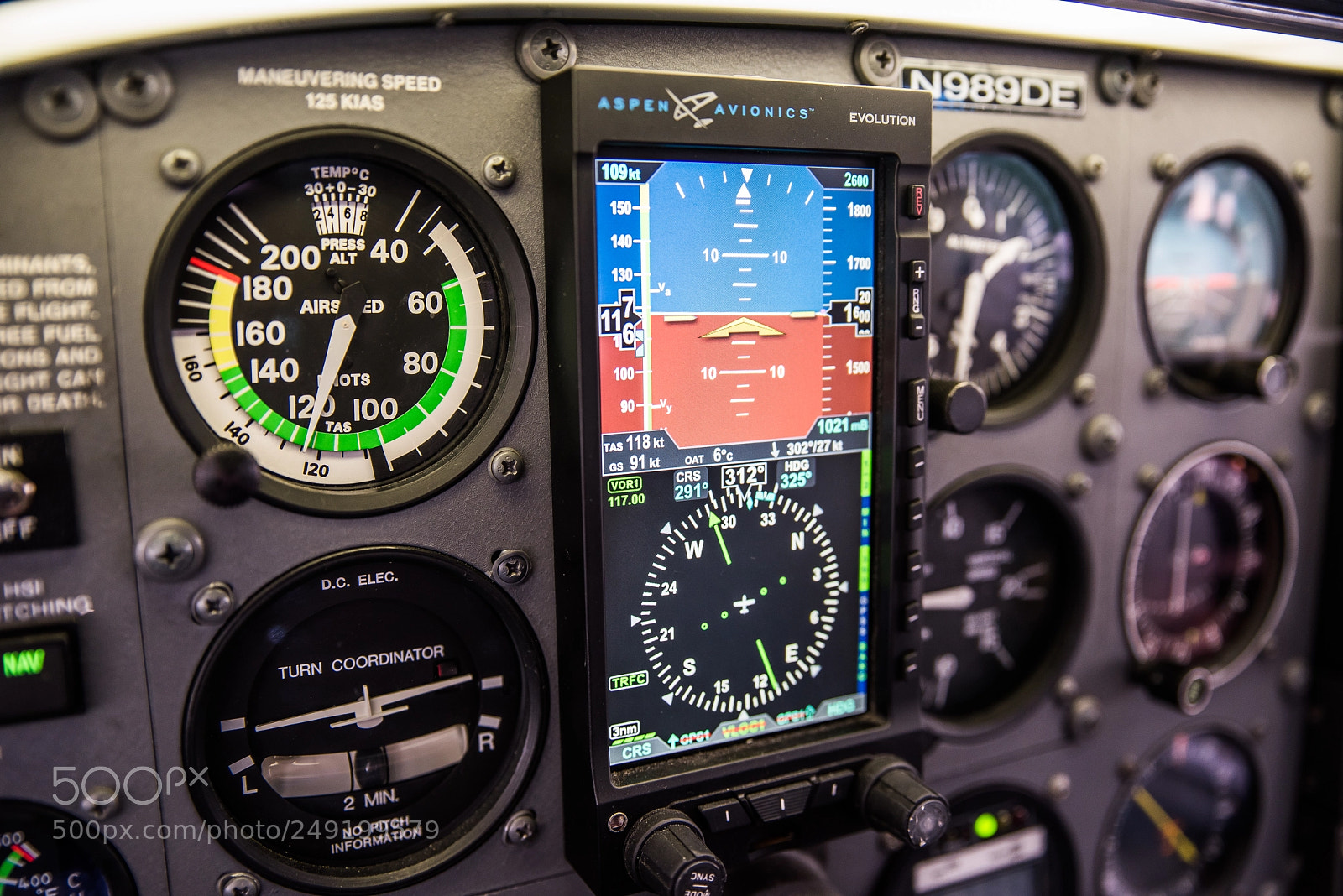 Nikon D810 sample photo. Cessna t206 cockpit photography