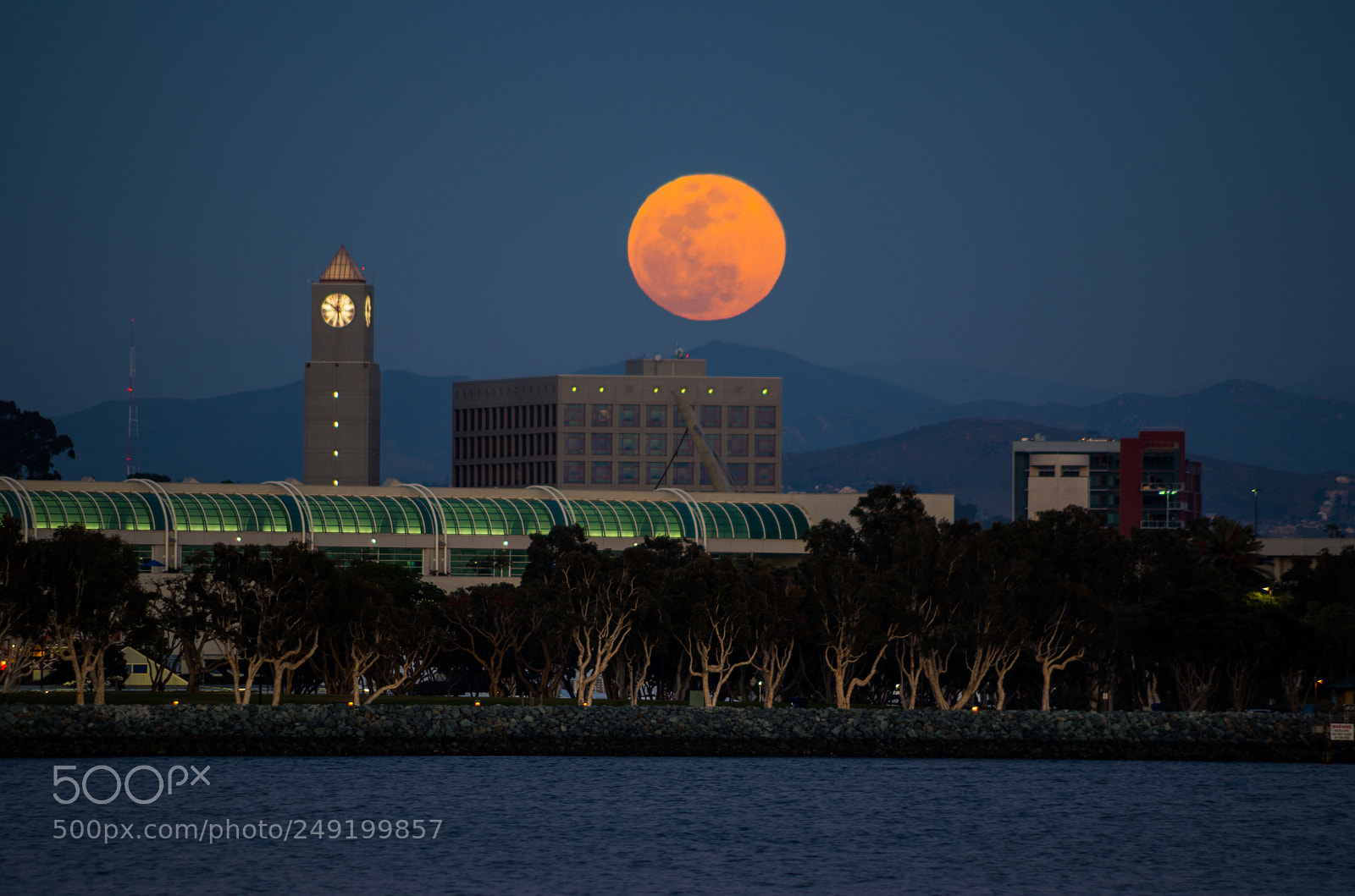 Pentax K-50 sample photo. Moonrise photography