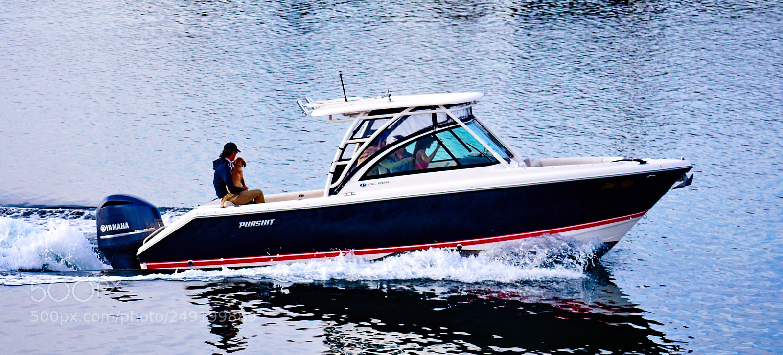 Nikon D7200 sample photo. Powerboat cruising the pacific photography