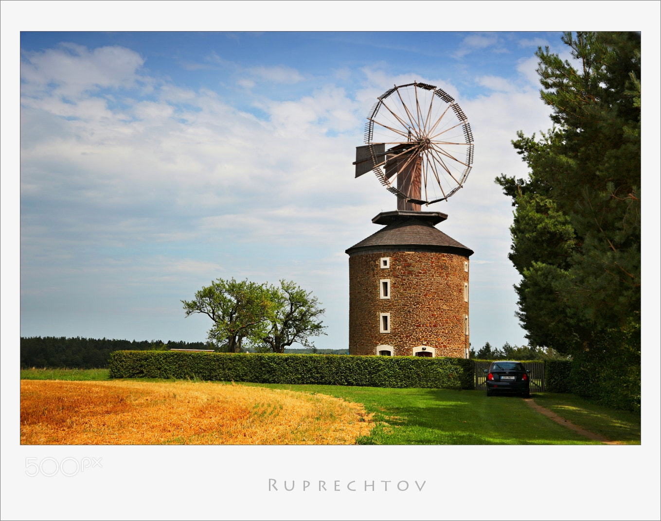 Canon EOS 100D (EOS Rebel SL1 / EOS Kiss X7) sample photo. Ruprechtov photography