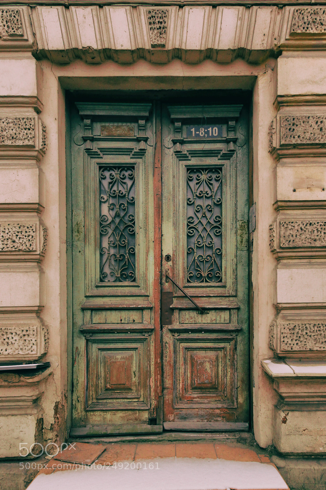 Canon EOS 60D sample photo. The door photography