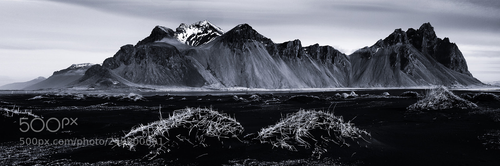 Canon EOS-1Ds Mark III sample photo. Vestrahorn monochrom photography