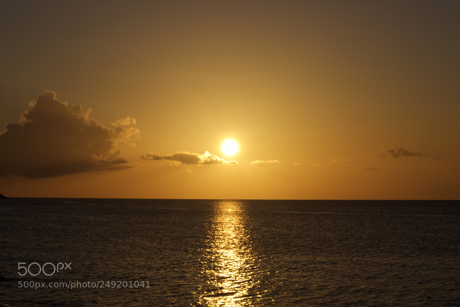 Canon EOS 600D (Rebel EOS T3i / EOS Kiss X5) sample photo. Setting sun photography