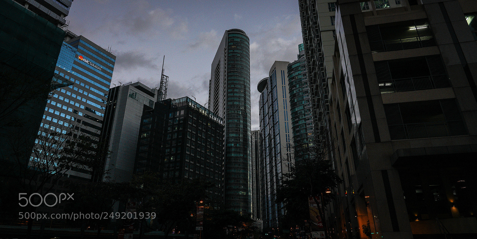 Sony a7R III sample photo. Bonifacio global city photography