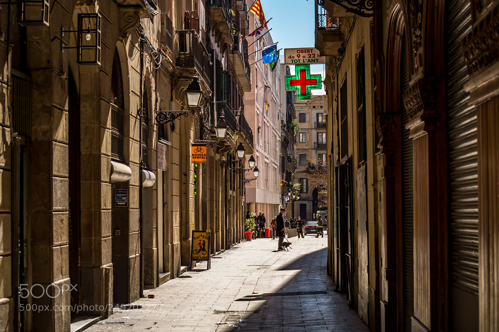 Sony SLT-A58 sample photo. Barcelona street life photography