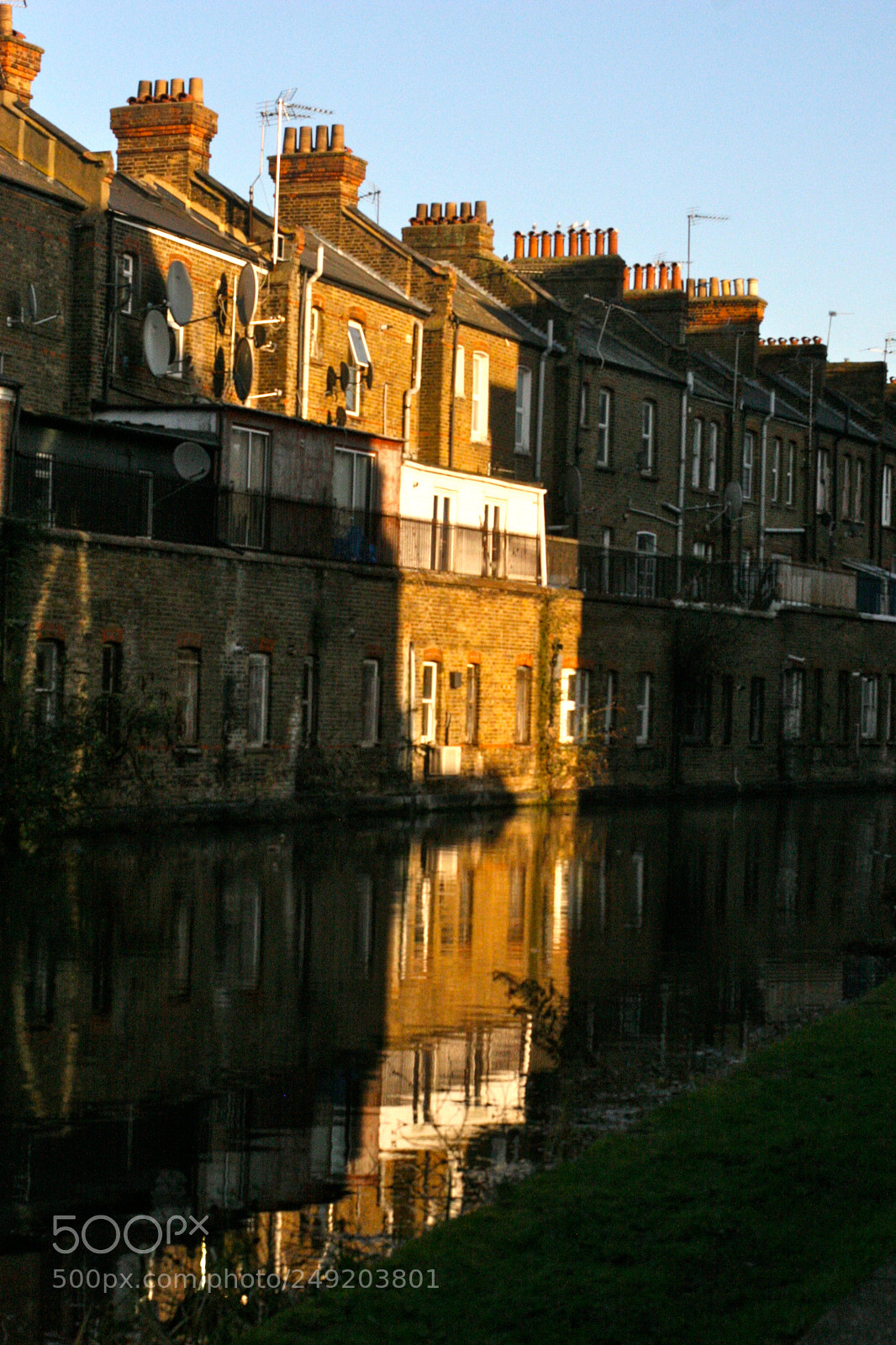 Canon EOS 30D sample photo. A reflection of shadows photography