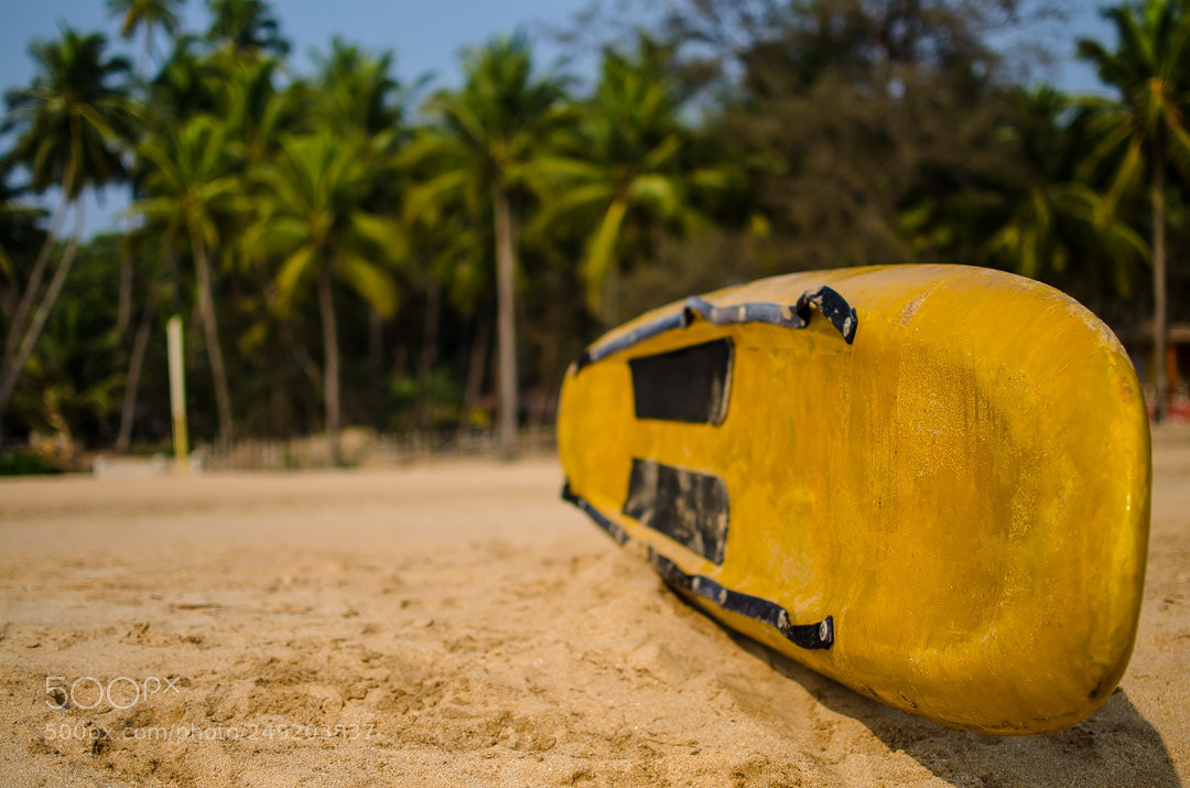Nikon D5100 sample photo. Surf board and beach photography