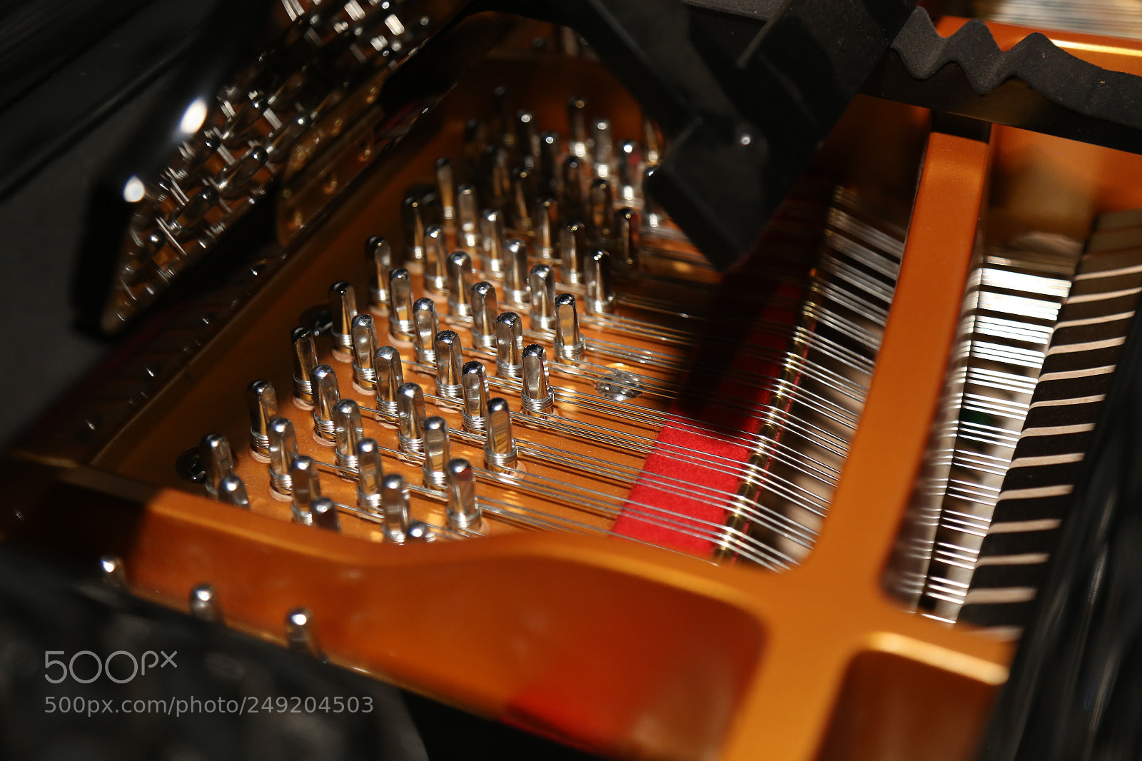Canon EOS 6D + Canon EF 24-105mm F4L IS USM sample photo. Piano photography