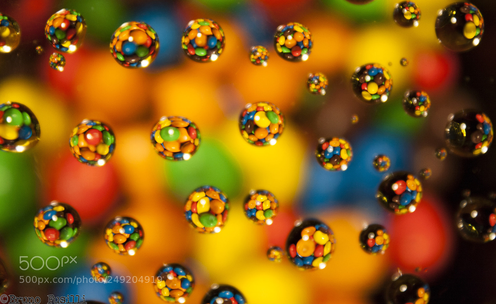 Canon EOS 1000D (EOS Digital Rebel XS / EOS Kiss F) sample photo. Blowing bubbles photography