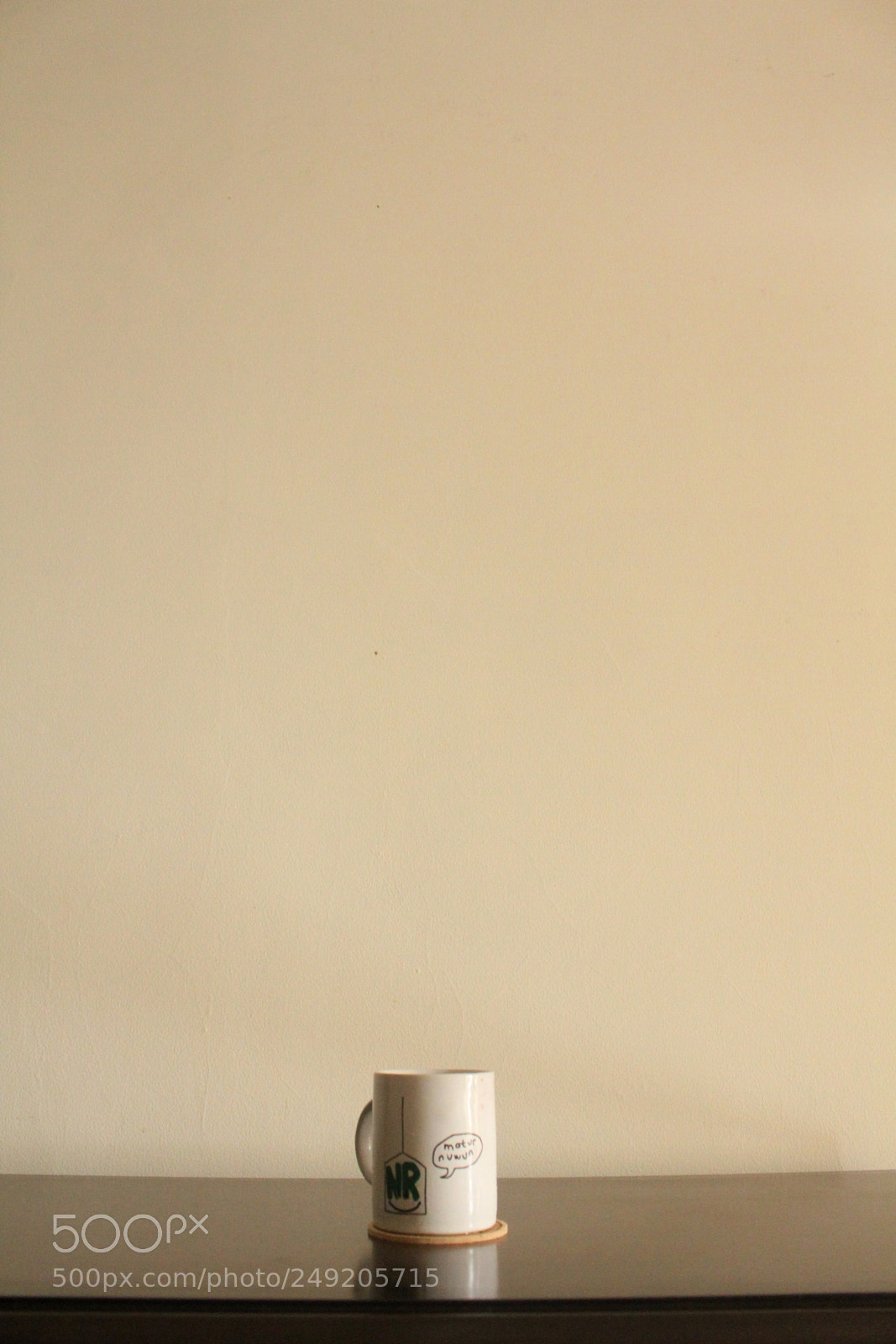 Canon EF-S 18-55mm F3.5-5.6 IS sample photo. The cup and the photography