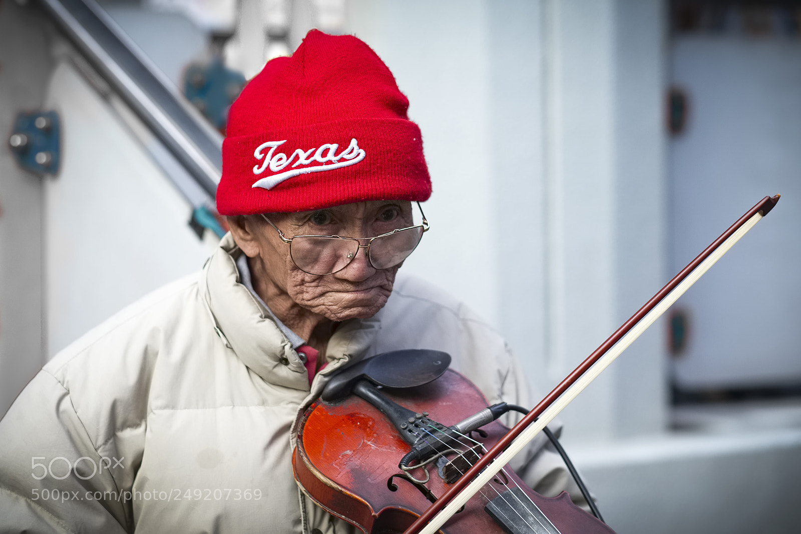 Fujifilm X-T1 sample photo. The violinist photography