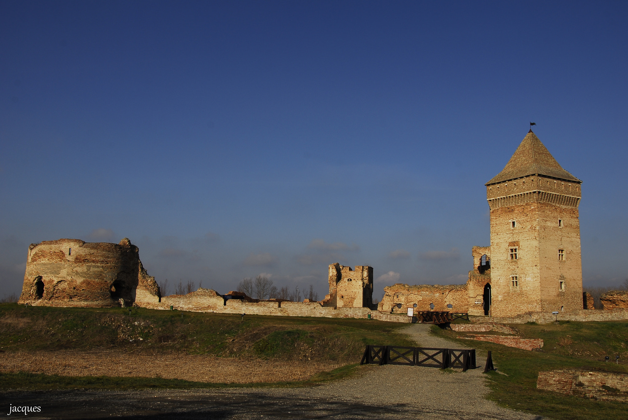 Nikon D200 sample photo. Old fortres bač photography