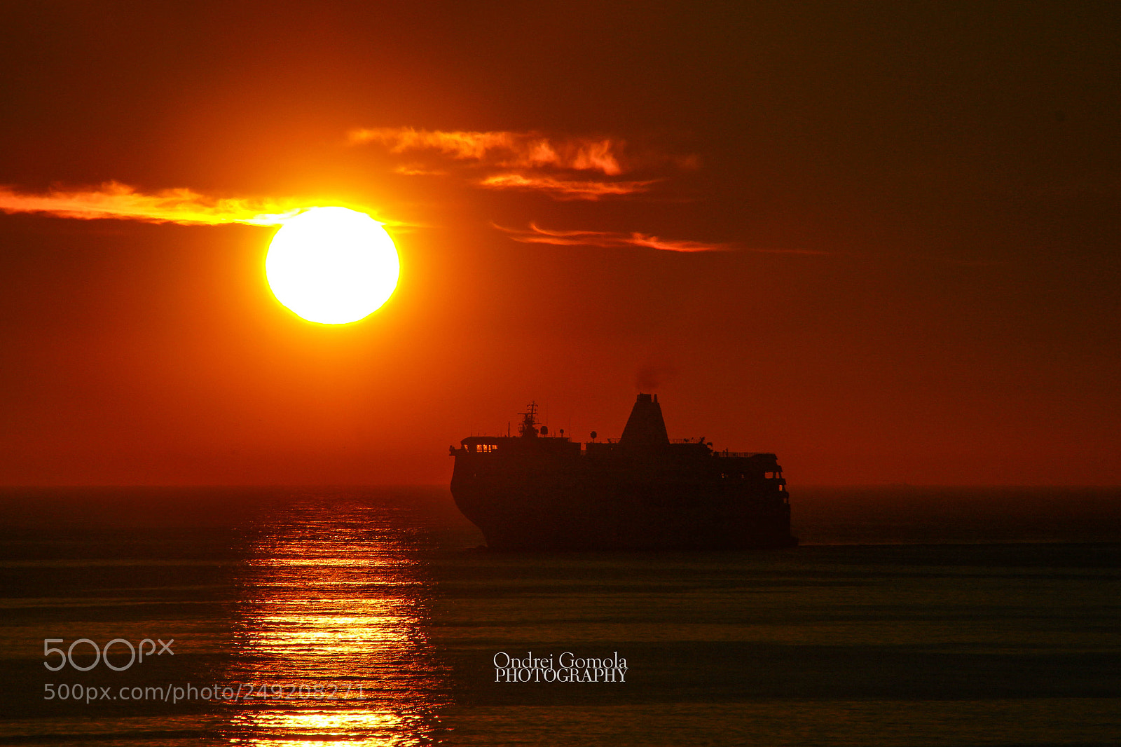 Canon EOS 100D (EOS Rebel SL1 / EOS Kiss X7) sample photo. Sunrise in the mediterranean photography