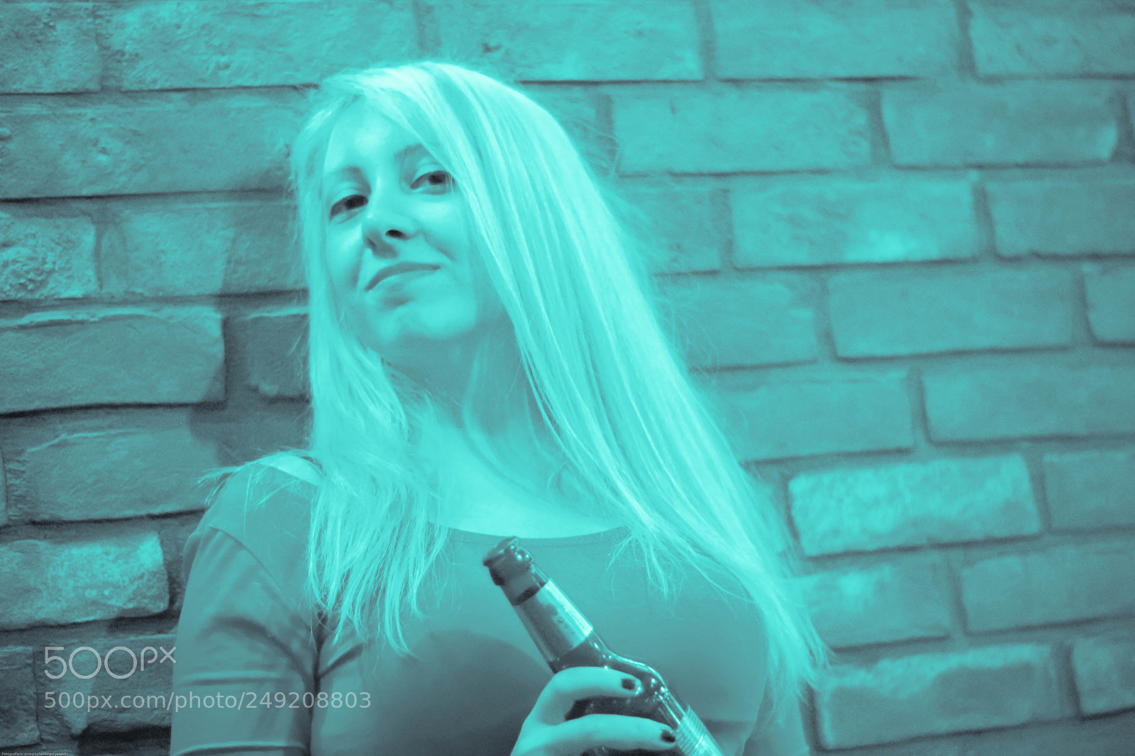Canon EOS 600D (Rebel EOS T3i / EOS Kiss X5) sample photo. "naughty blonde..." photography
