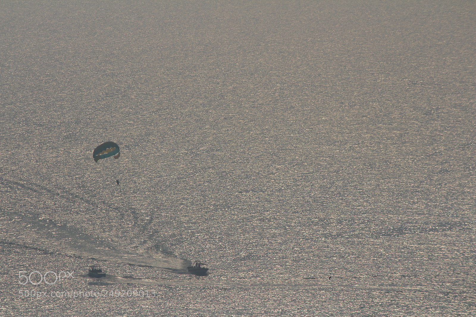 Canon EF-S 55-250mm F4-5.6 IS II sample photo. Drop in ocean photography