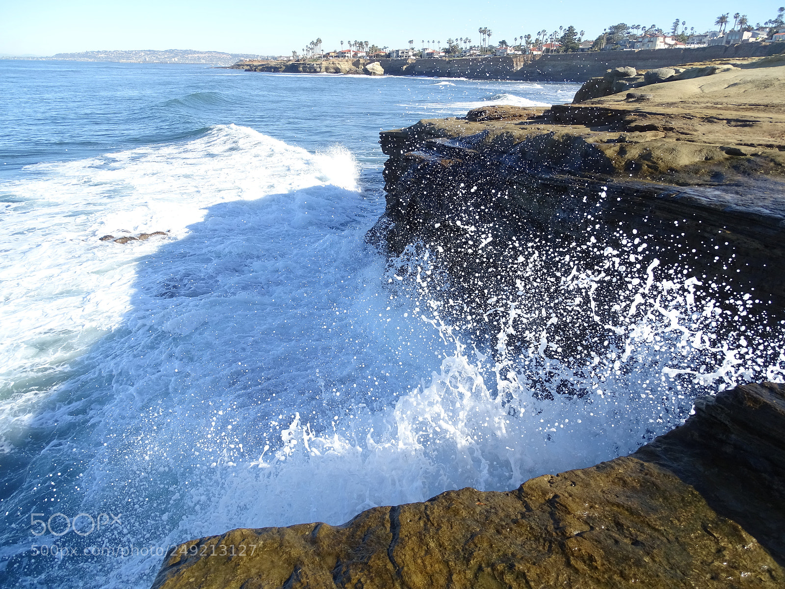 Sony Cyber-shot DSC-HX400V sample photo. Waves came crashing in. photography