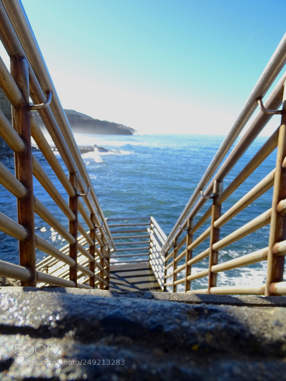 Sony Cyber-shot DSC-HX400V sample photo. Stairway. photography