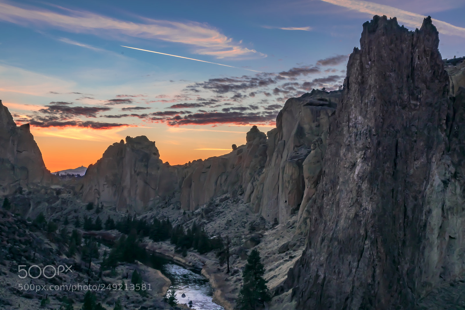 Nikon D3300 sample photo. Sunset at smith rock photography