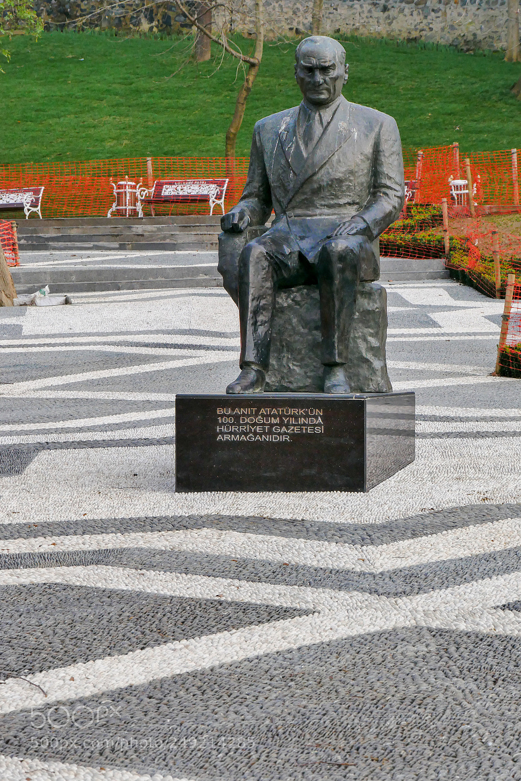 Panasonic Lumix DMC-G85 (Lumix DMC-G80) sample photo. Attaturk statue in upcoming photography