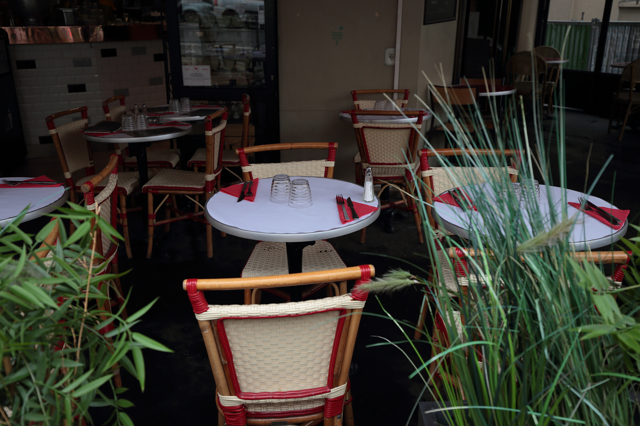 Canon EF 16-35mm F4L IS USM sample photo. Absence 2 photography