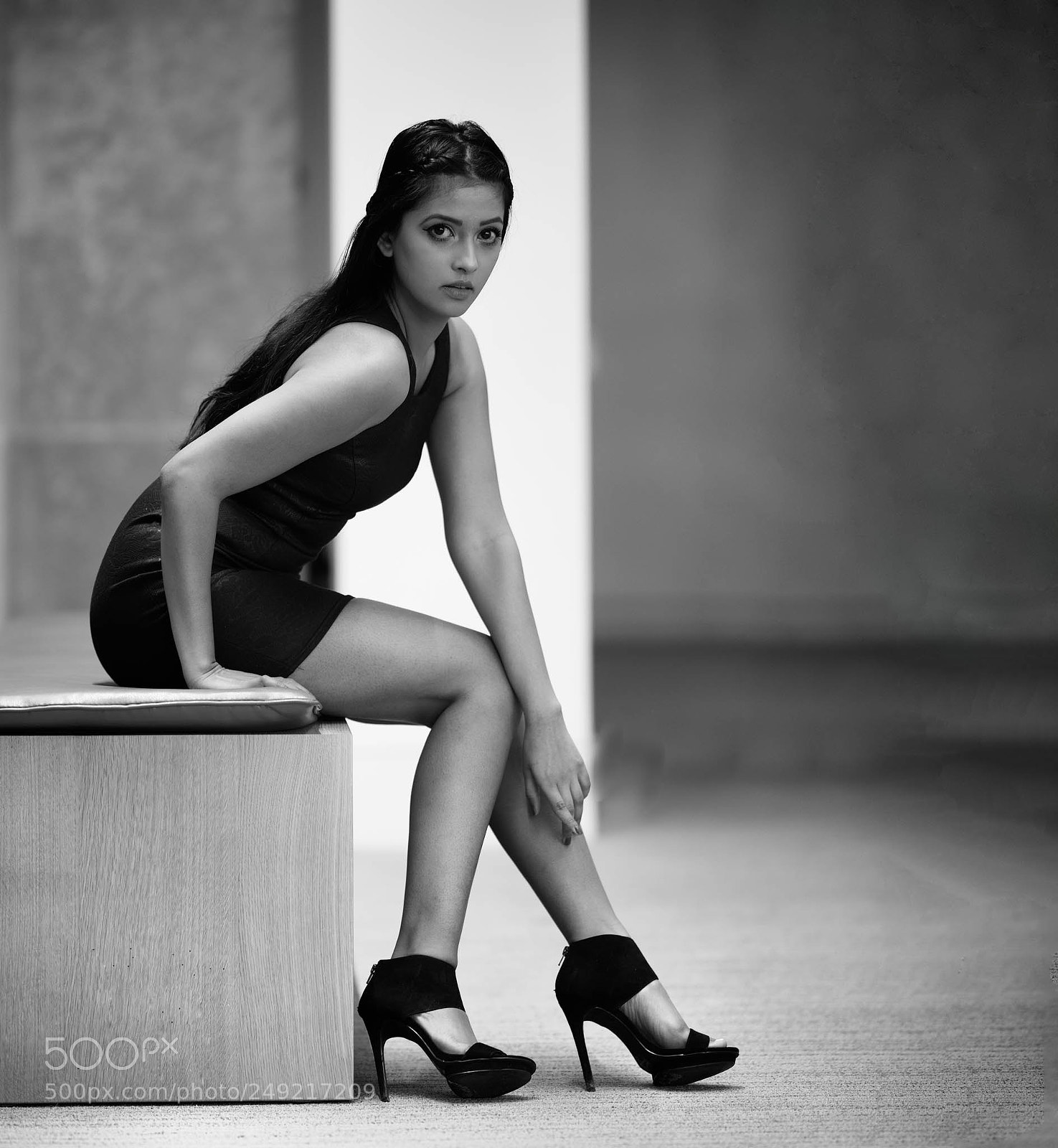 Nikon D810 sample photo. Girl with a black photography