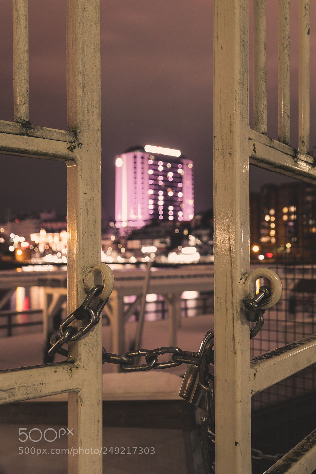 Canon EOS 60D sample photo. Tampere night photography