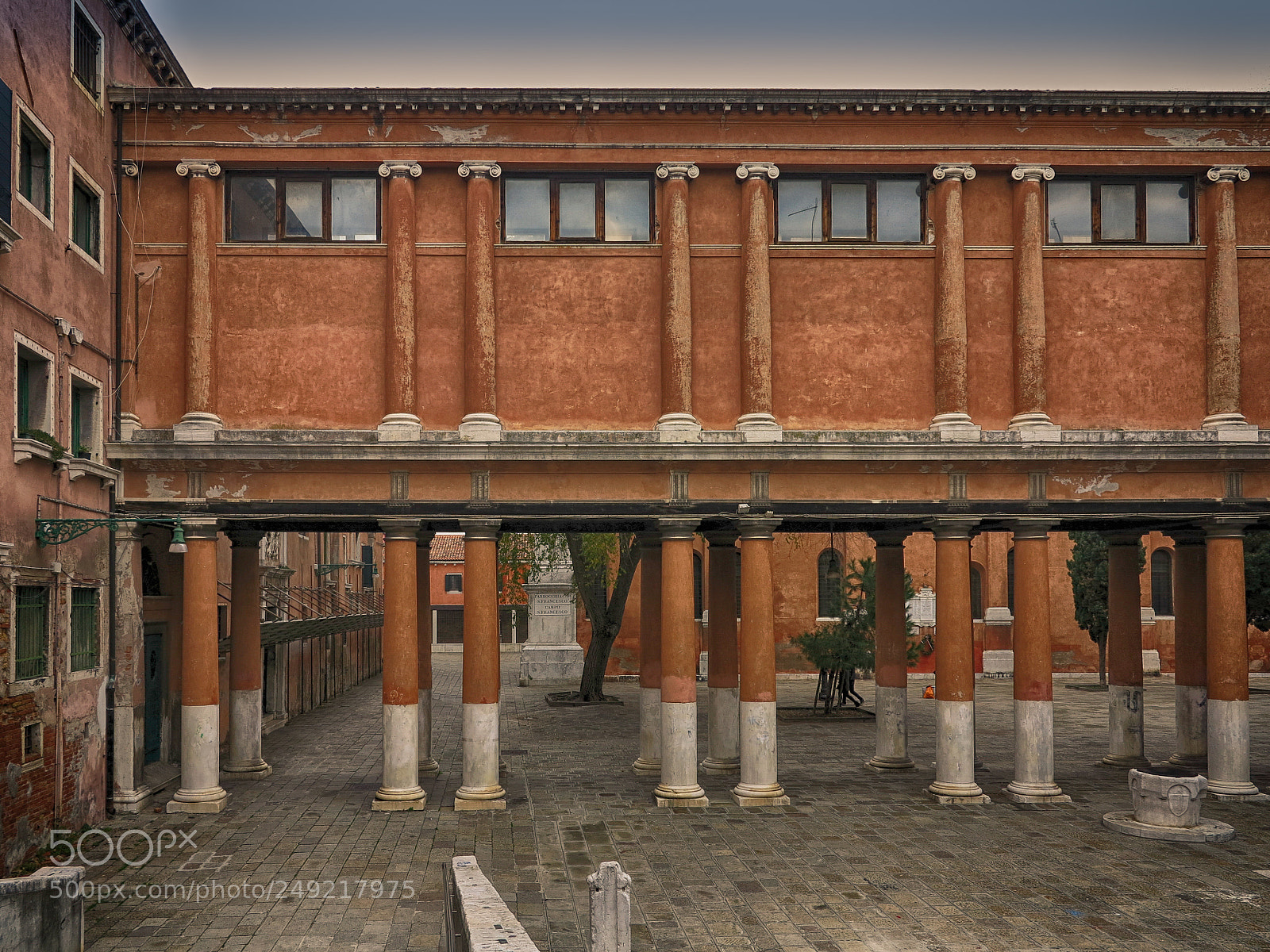 Canon PowerShot G1 X sample photo. Venice colonnade in campo photography