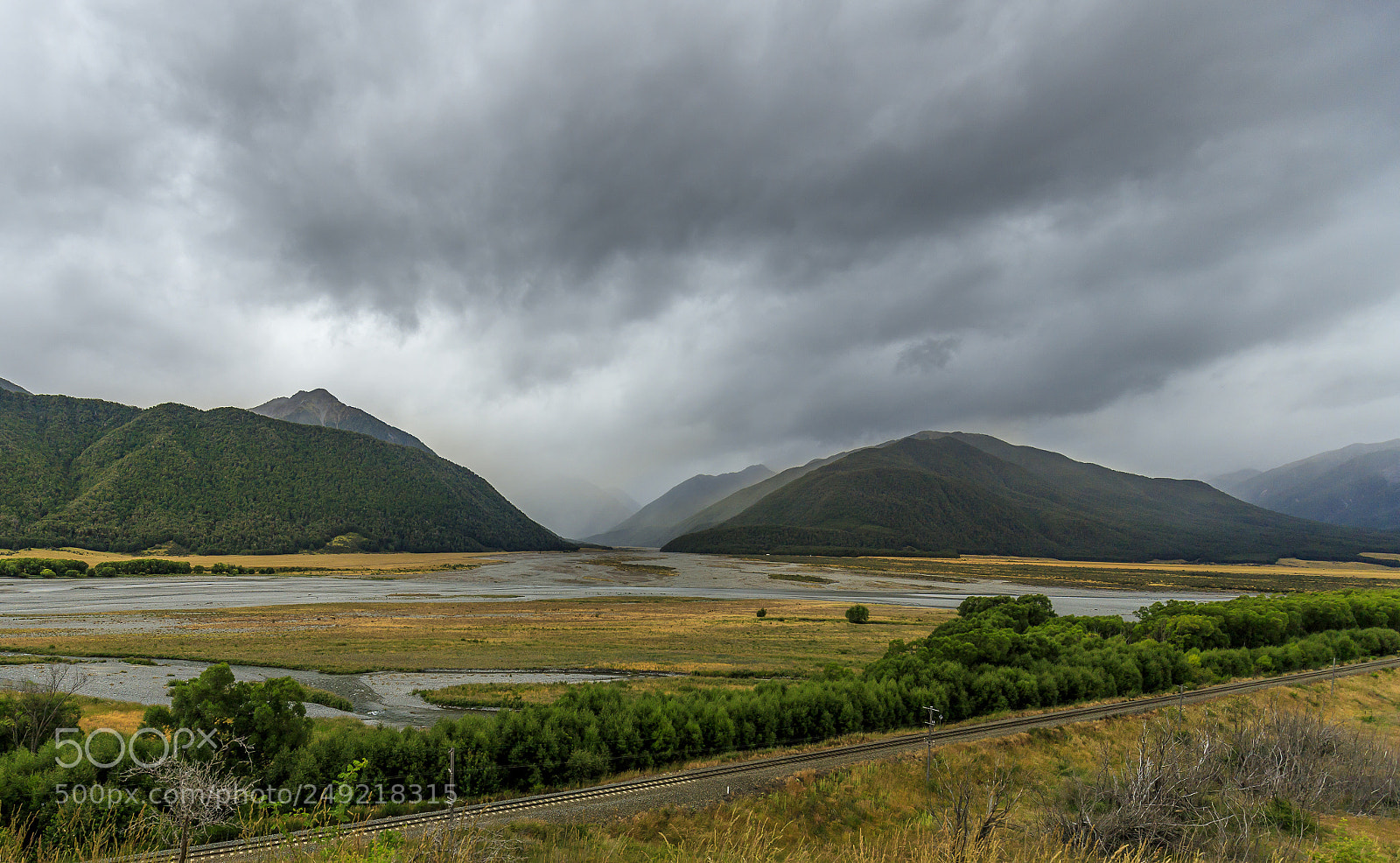 Canon EOS 6D Mark II sample photo. Storm approaching photography