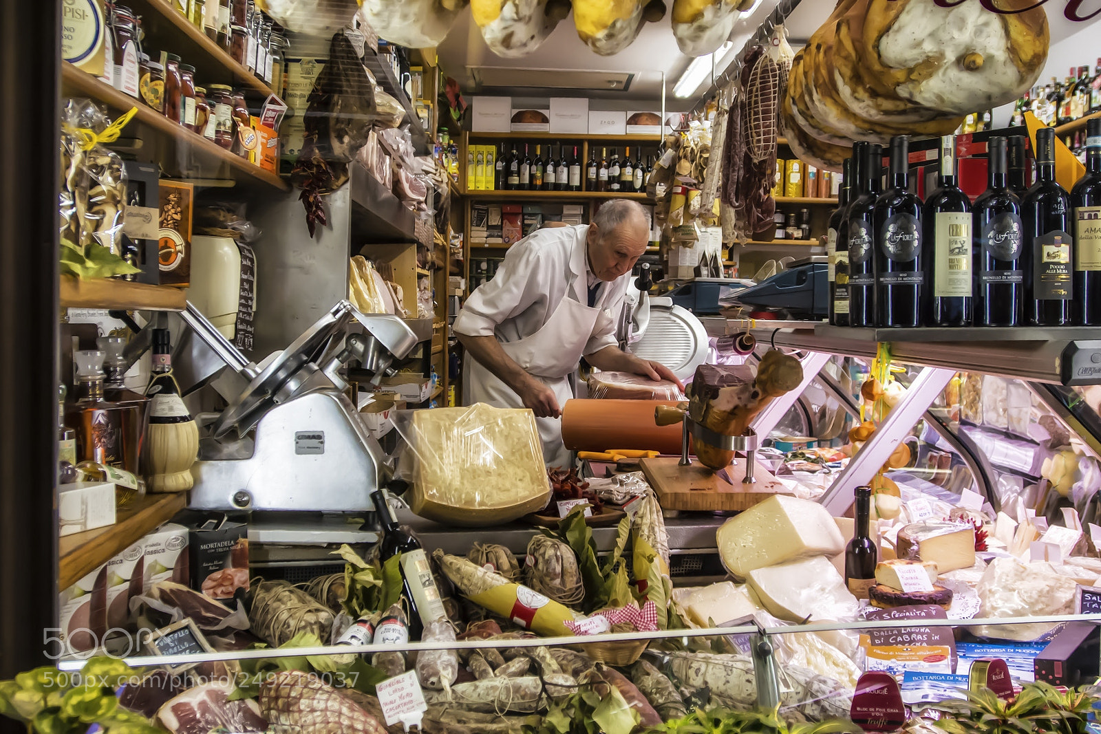 Nikon D7100 sample photo. Very tasty shop photography