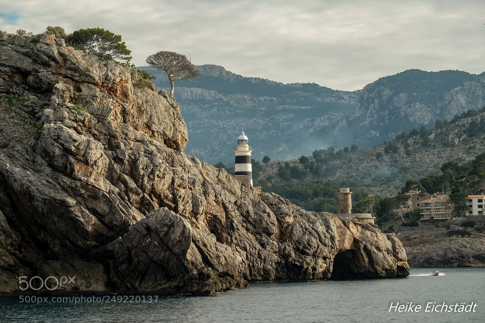Fujifilm X-T1 sample photo. Leuchtturm bei port de photography
