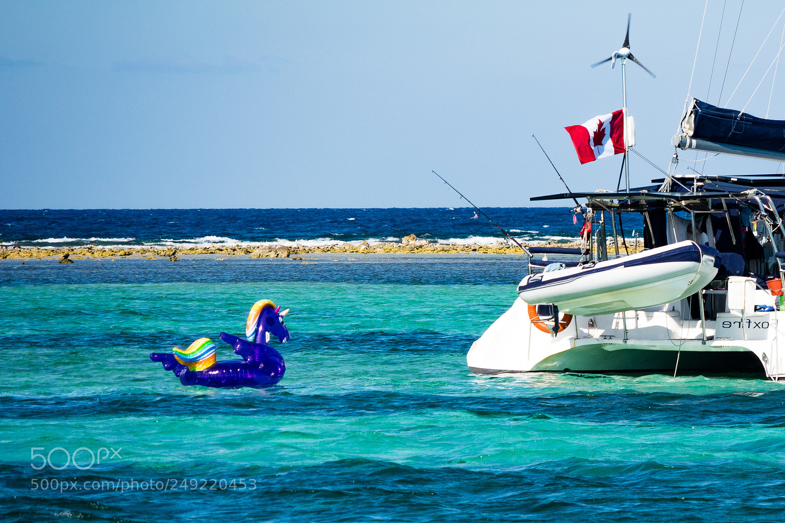 Canon EOS M3 sample photo. Boat and unicorn photography