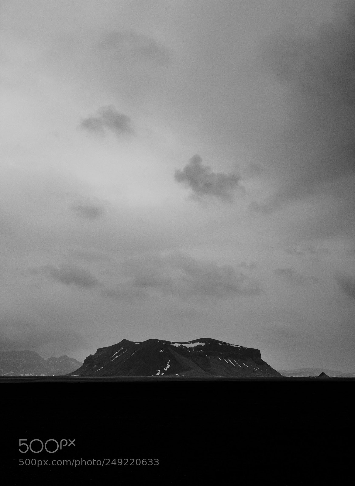 Canon EOS 760D (EOS Rebel T6s / EOS 8000D) sample photo. Minimalist iceland photography