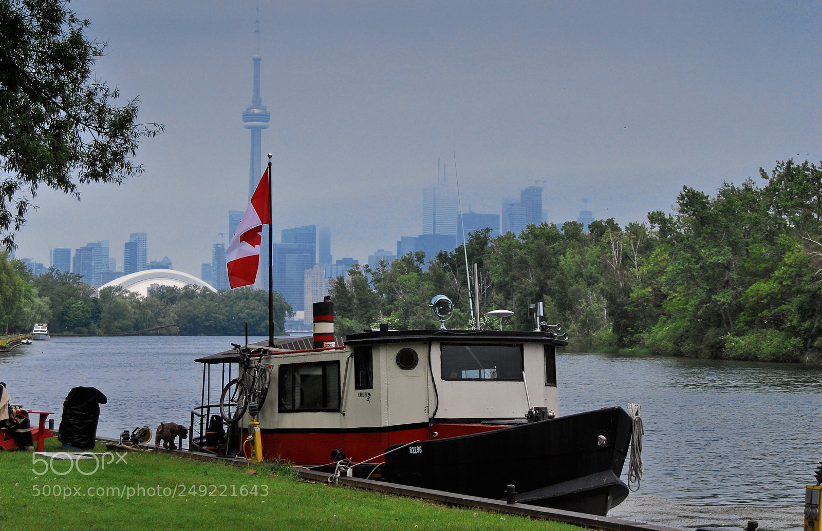 Nikon D60 sample photo. Ship photography