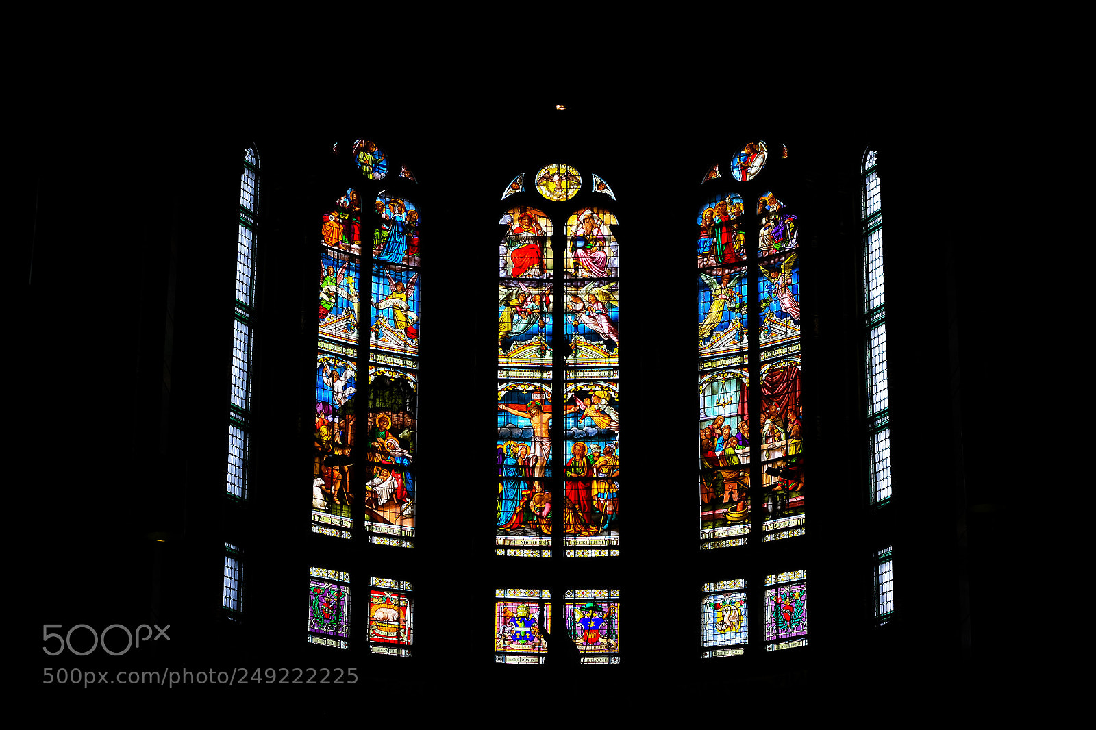 Canon EOS 600D (Rebel EOS T3i / EOS Kiss X5) sample photo. Church window photography