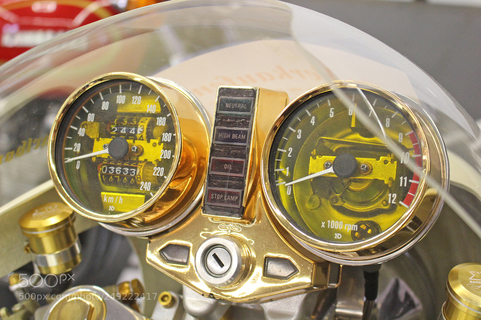 Canon EOS 700D (EOS Rebel T5i / EOS Kiss X7i) sample photo. Classic instruments photography