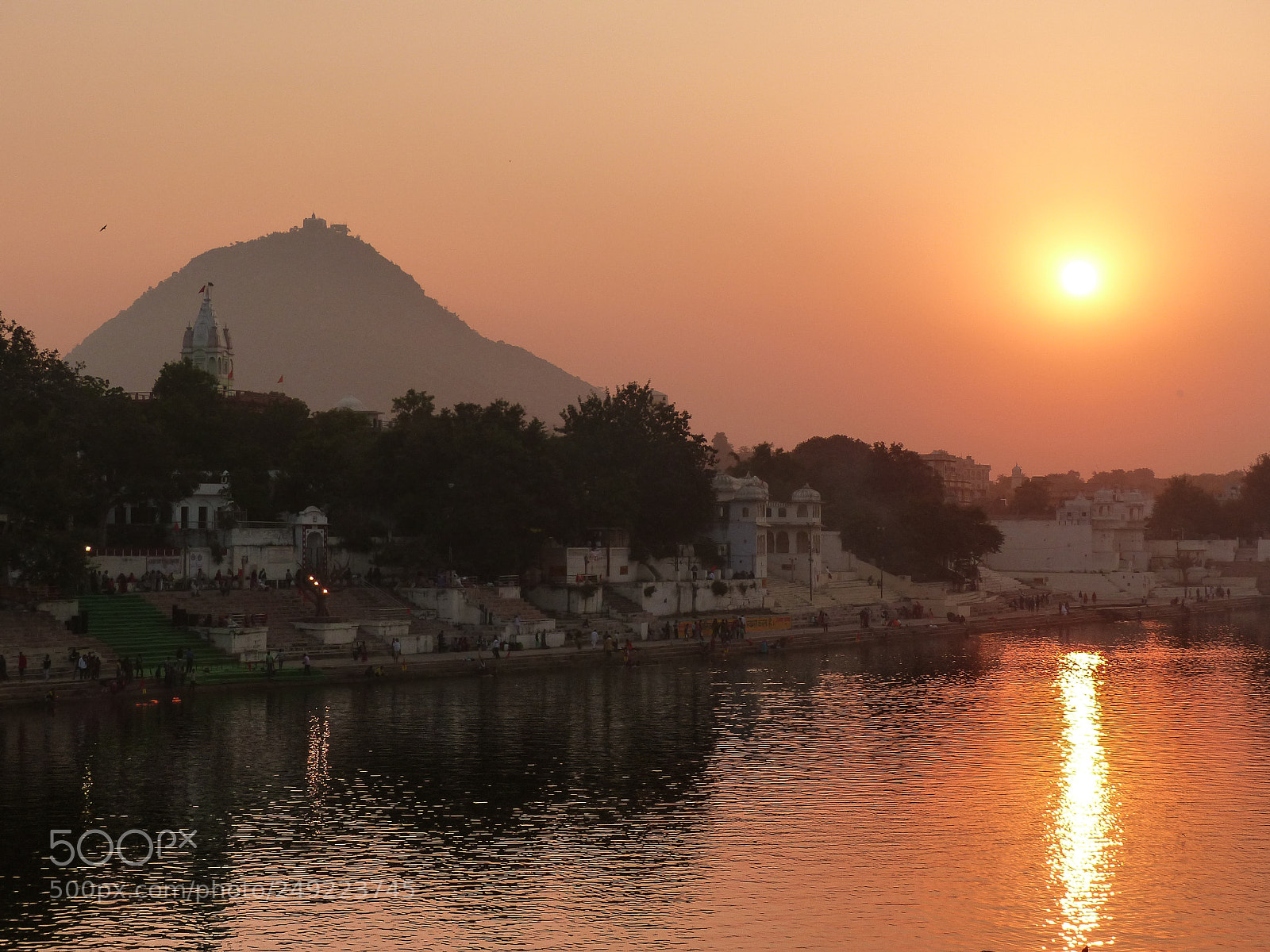 Panasonic Lumix DMC-FZ200 sample photo. Sunset on pushkar lake photography