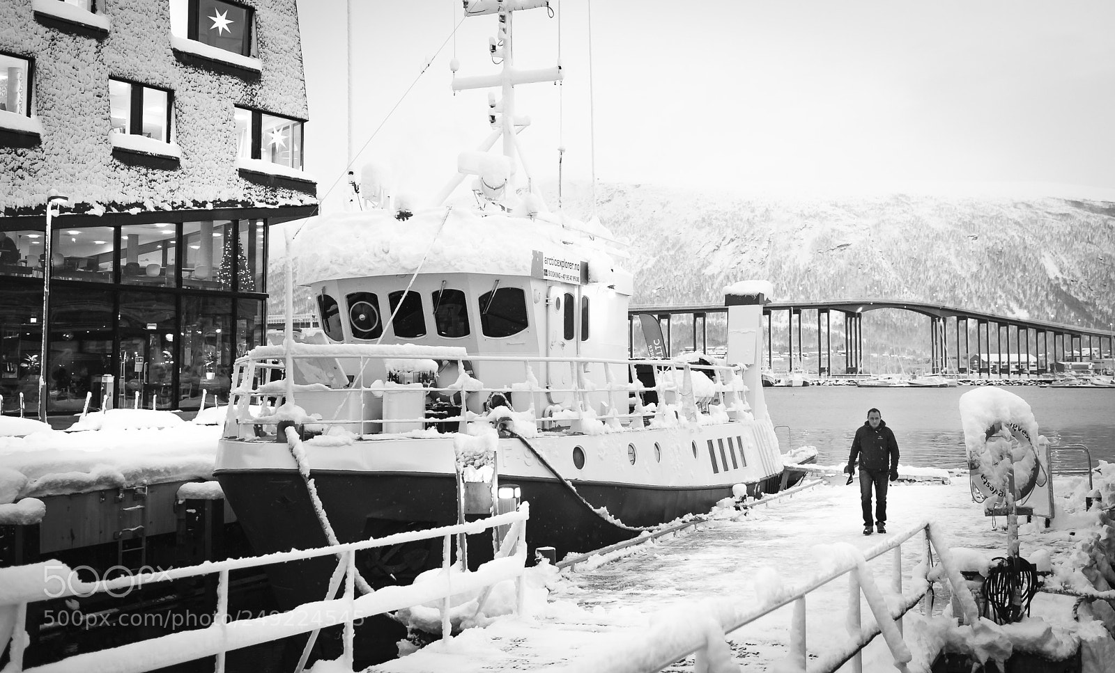 Nikon D700 sample photo. Kaia, tromsø sentrum, 06.12.2017 photography