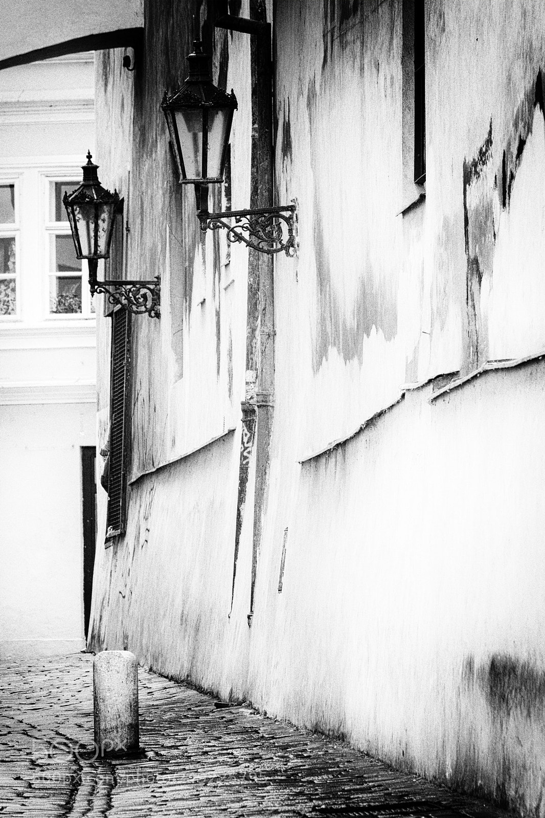Fujifilm X-T1 sample photo. Somewhere in prague photography