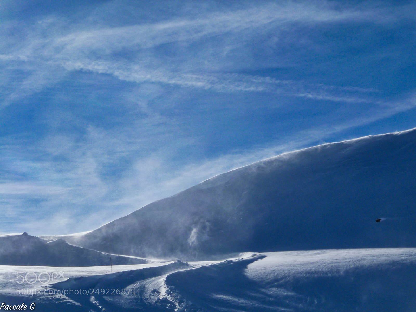 Panasonic Lumix DMC-TZ5 sample photo. Tourbillons de neige swirl photography