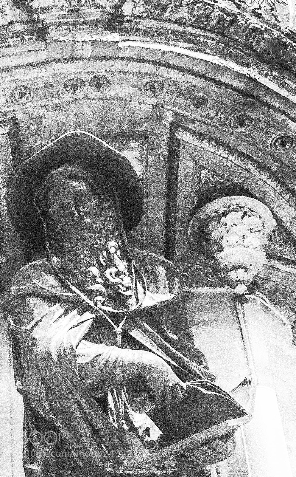 Canon EOS 500D (EOS Rebel T1i / EOS Kiss X3) sample photo. Inside duomo di milano photography