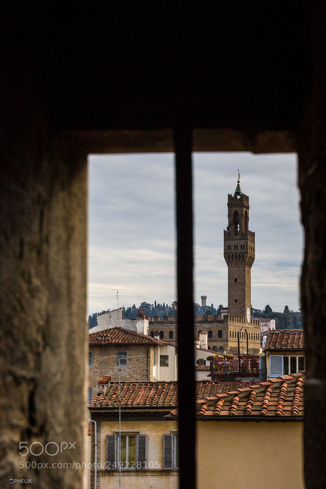Canon EOS 100D (EOS Rebel SL1 / EOS Kiss X7) sample photo. Dietro la finestra photography