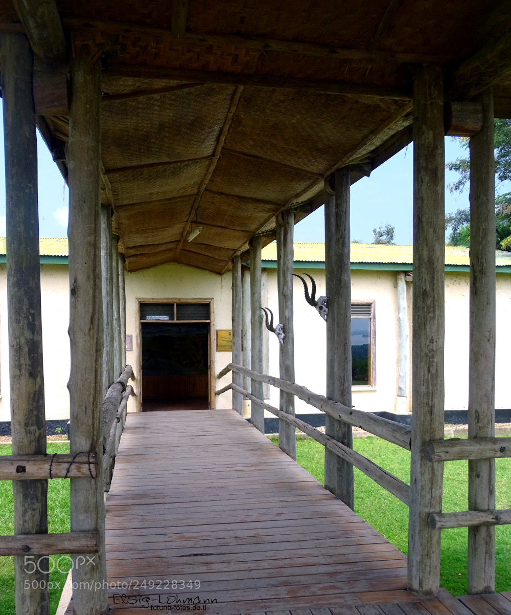 Sony Cyber-shot DSC-HX400V sample photo. Mweya visitor information centre photography