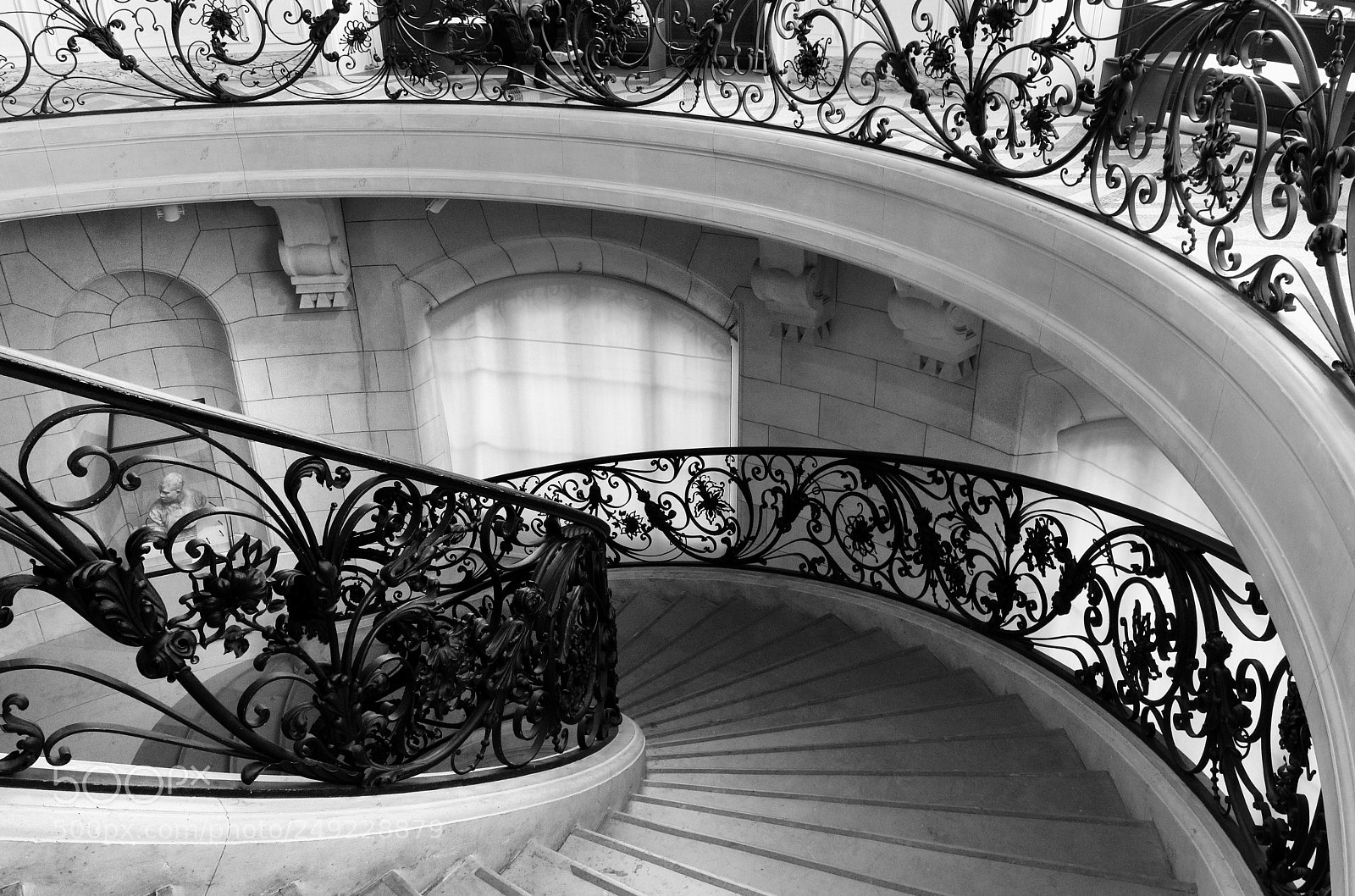 Canon EOS 80D sample photo. Escalier du petit palais photography
