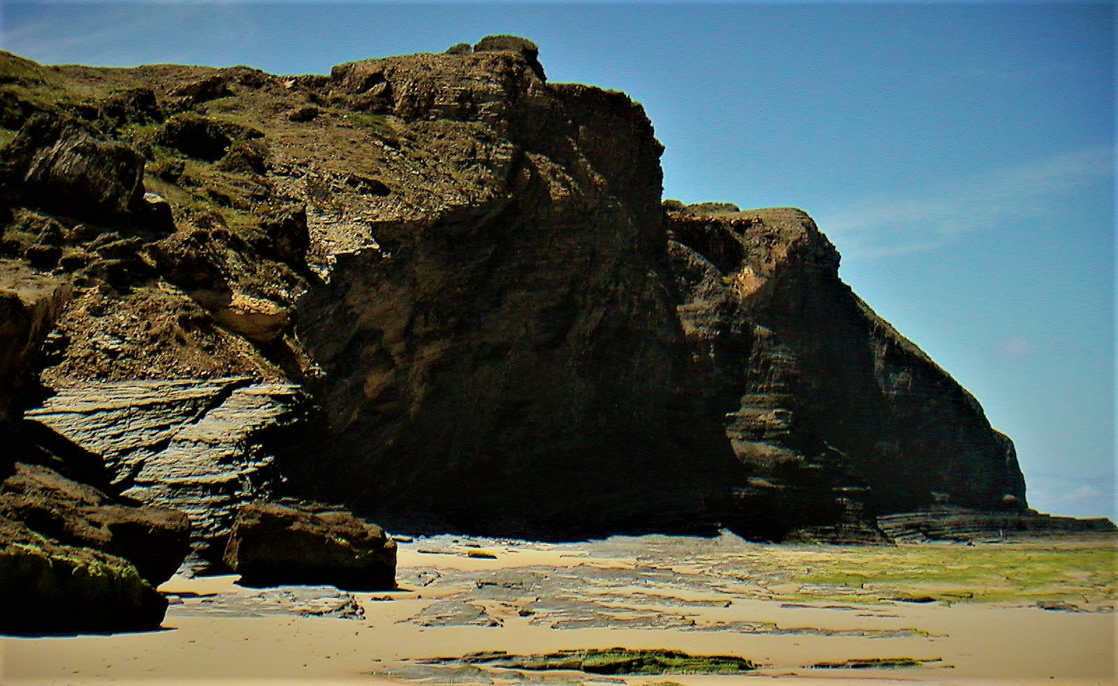 KONICA MINOLTA DiMAGE X sample photo. Rocks photography