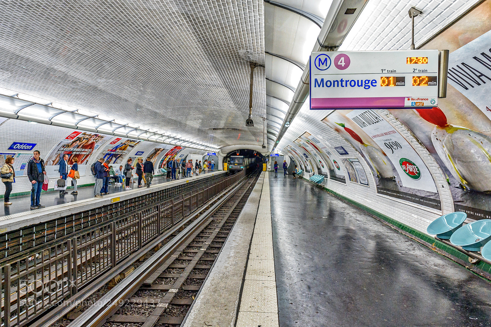 Nikon D4S sample photo. Somewhere @ paris metro ! photography
