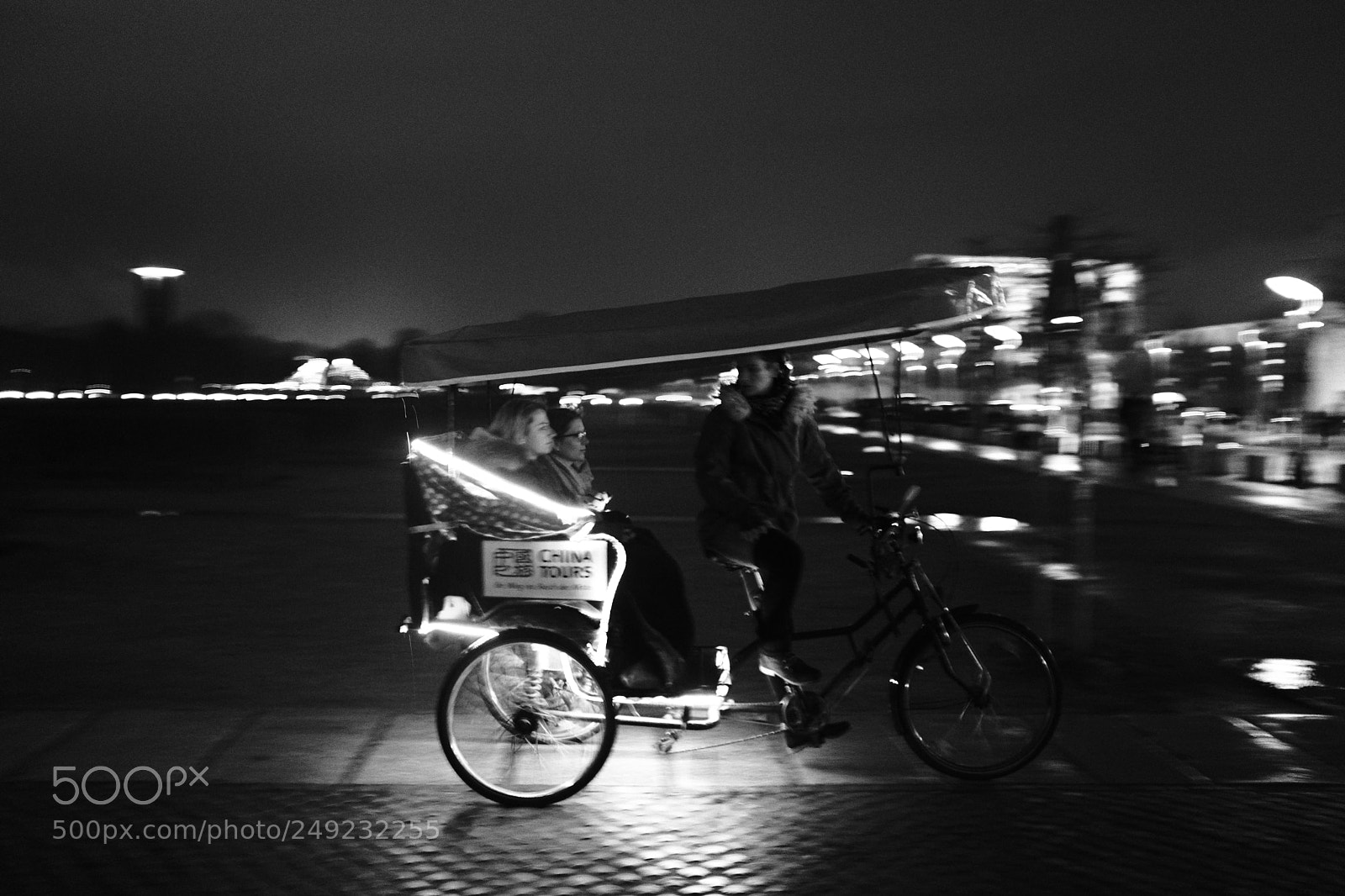 Fujifilm X100F sample photo. Look ahead! photography