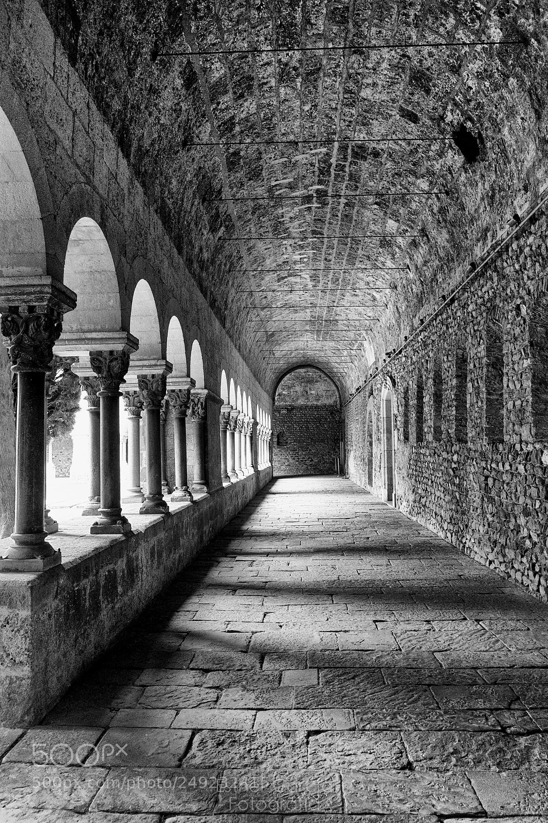 Fujifilm X-T1 sample photo. Arches perspective photography