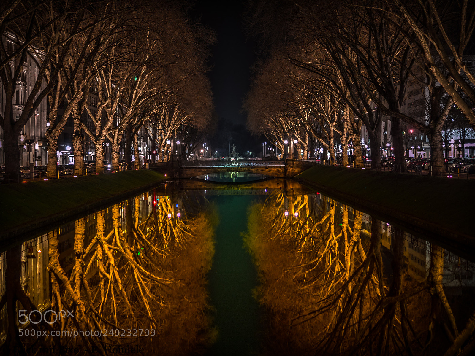 Panasonic Lumix DMC-GX8 sample photo. K nigsallee bei nacht photography