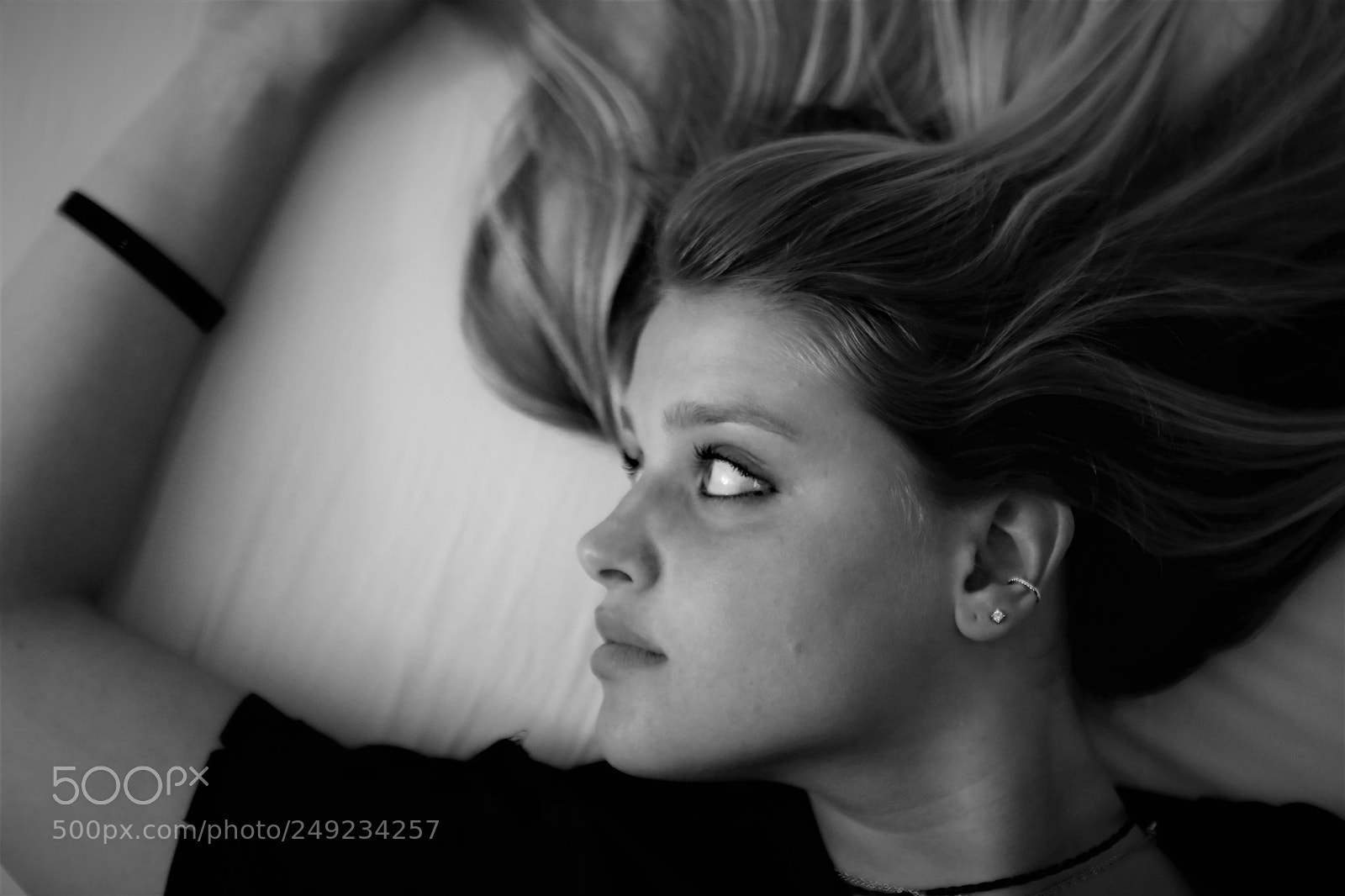 Canon EOS 5D Mark IV sample photo. Black and white. and photography