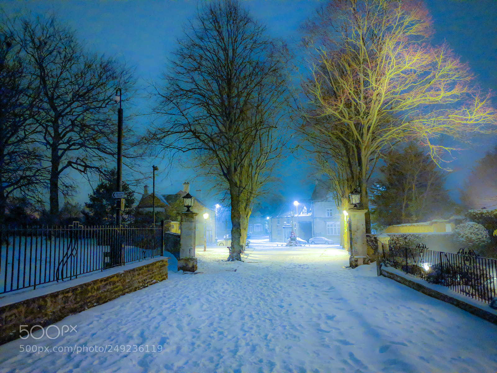 Google Pixel 2 XL sample photo. Rothwell snow night photography